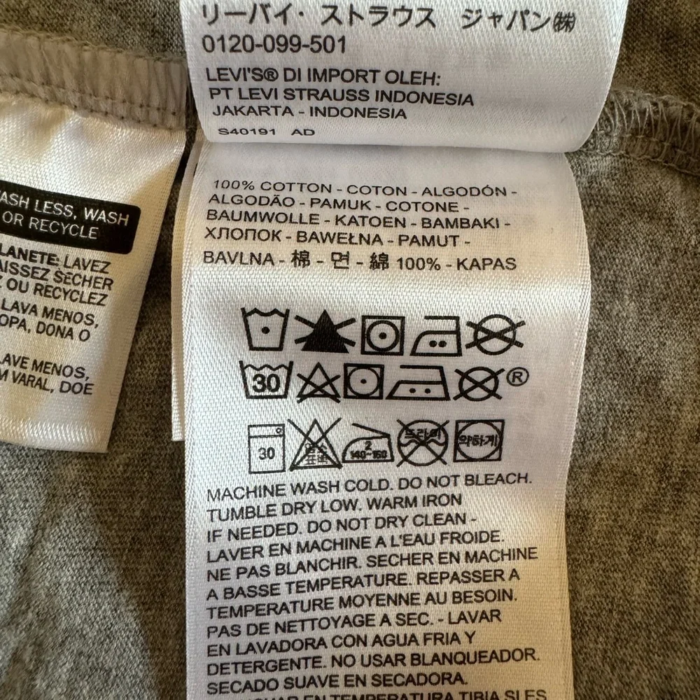 Levi's Felix The Cat Graphic Tee - Picture 9 of 10